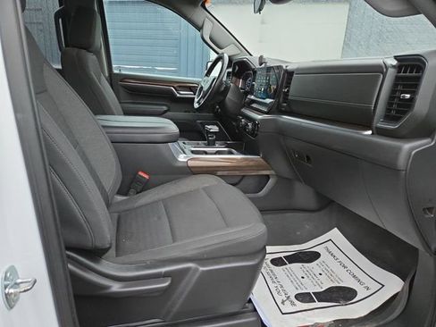 Used 2023 Chevrolet Silverado 1500 LT Trail Boss w/ Protection Package image 34