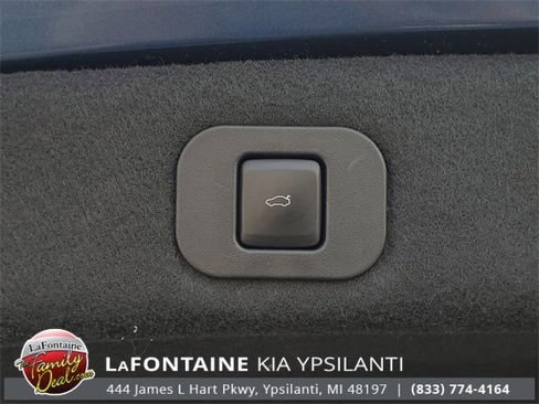 Used 2018 Lincoln Continental Reserve w/ Continental Climate Package image 30