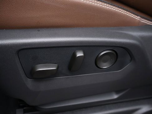 New 2026 Chevrolet Tahoe High Country AWD/4WD image 12