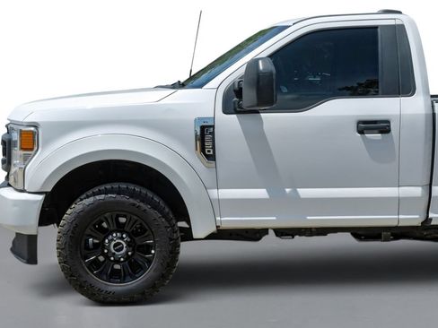 Used 2021 Ford F250 XL w/ Power Equipment Group AWD/4WD image 9