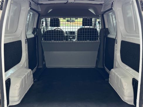 Used 2021 Nissan NV200 SV w/ Back Door Glass Package image 9