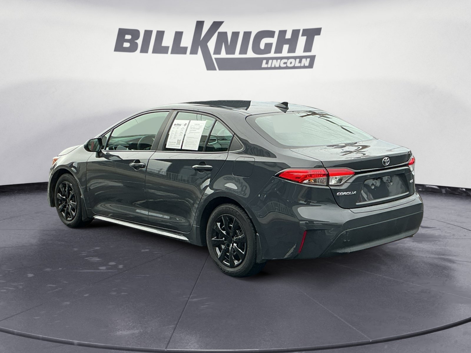 Used 2024 Toyota Corolla LE FWD image 4