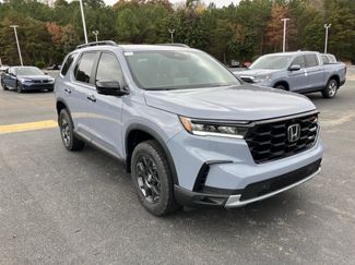 New 2025 Honda Pilot TrailSport video 2