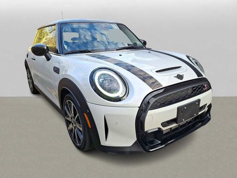 Certified 2023 MINI Cooper S image 3