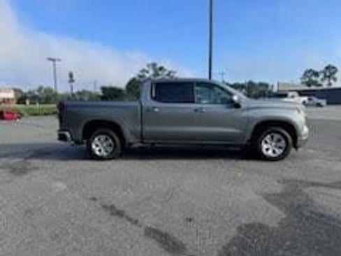 Used 2023 Chevrolet Silverado 1500 LT w/ Protection Package RWD image 10
