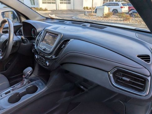Used 2022 Chevrolet Equinox RS image 38