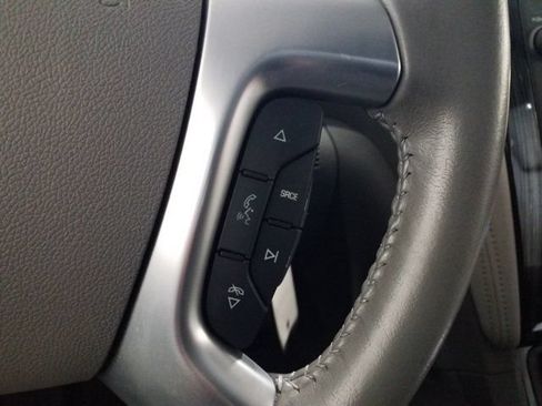 Used 2017 Chevrolet Traverse LT AWD/4WD image 5