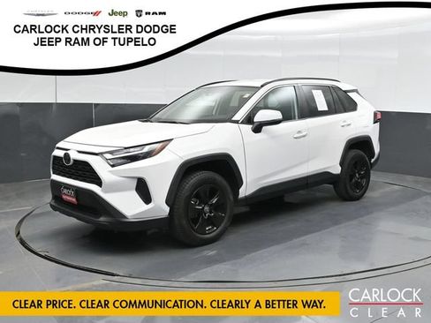 Used 2024 Toyota RAV4 XLE FWD image 8