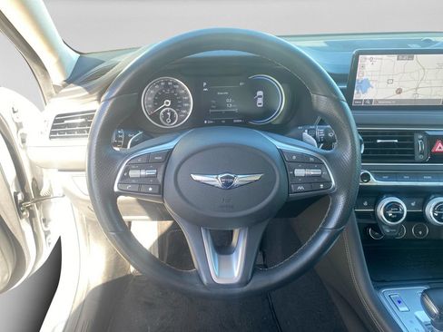 Used 2022 Genesis G70 2.0T w/ Prestige Package AWD/4WD image 12