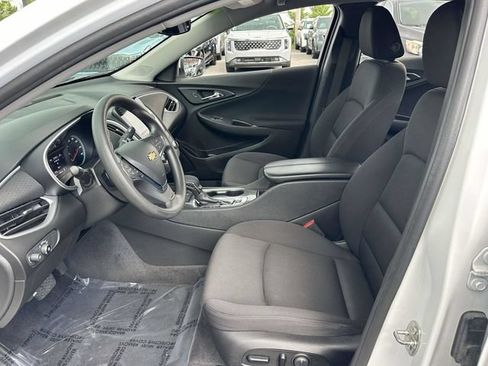 Used 2023 Chevrolet Malibu LT FWD image 17