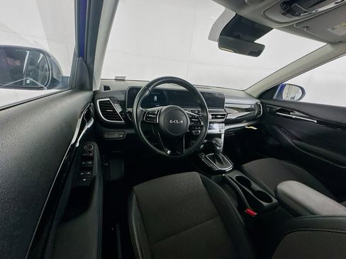 Used 2025 Kia Seltos S image 18
