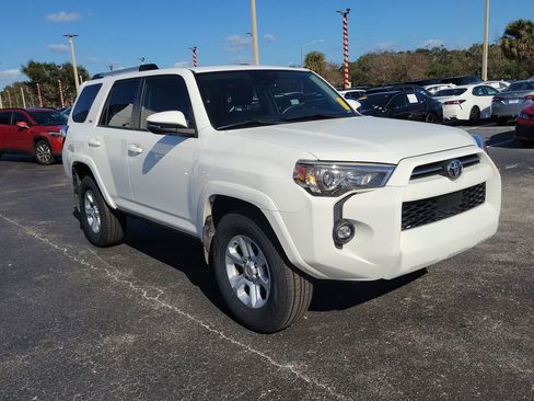 Used 2021 Toyota 4Runner SR5 Premium image 2