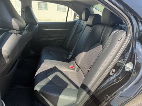Used 2024 Toyota Camry XSE FWD image 11