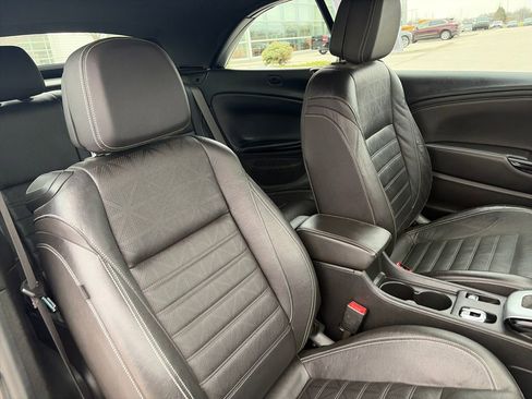 Used 2016 Buick Cascada Premium image 17