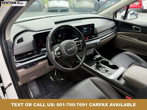 Used 2025 Kia Carnival FWD image 26