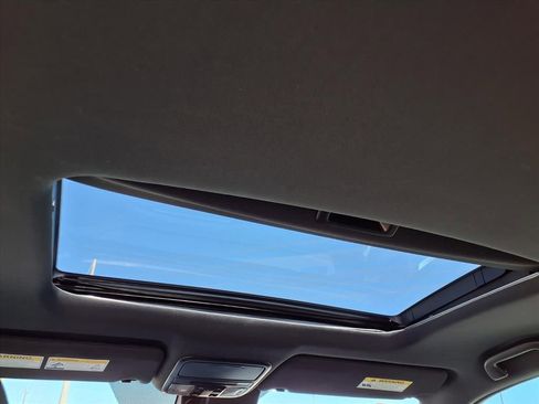 Used 2023 Honda Passport EX-L image 16