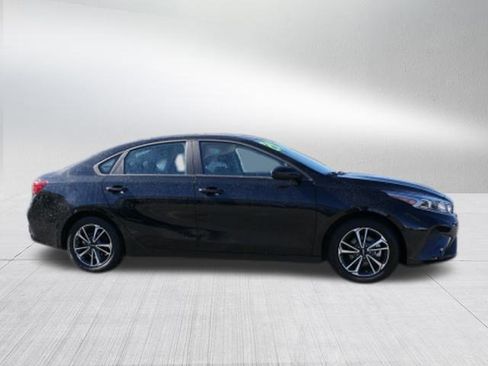 Used 2024 Kia Forte LXS image 2