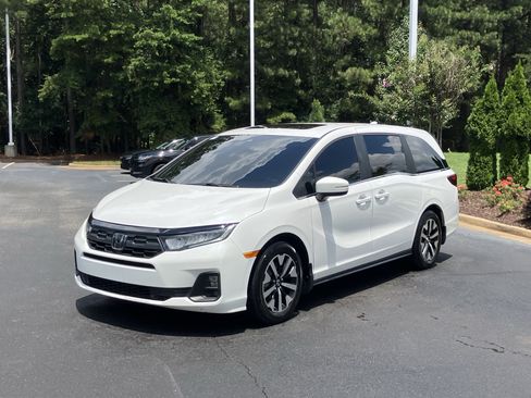 Certified 2025 Honda Odyssey EX-L image 6