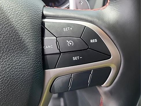 Used 2020 Jeep Grand Cherokee Trailhawk AWD/4WD image 20