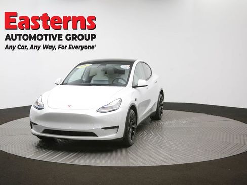 Used 2020 Tesla Model Y Long Range image 50