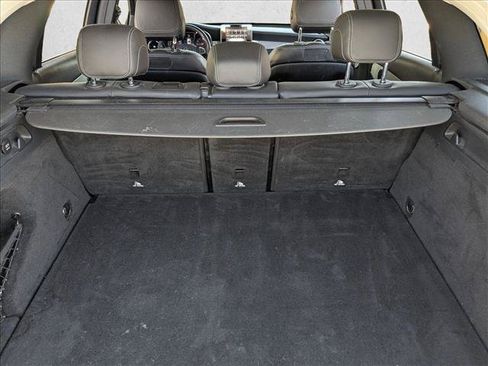 Used 2019 Mercedes-Benz GLC 300 image 6