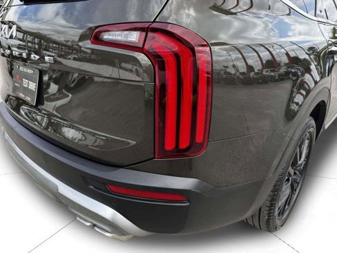 Used 2022 Kia Telluride SX FWD image 15