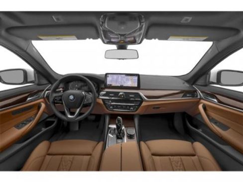 Used 2023 BMW 530i xDrive w/ Premium Package image 11