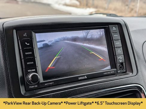 Used 2018 Dodge Grand Caravan SXT w/ Blacktop Package image 6