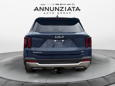 New 2026 Kia Sorento EX image 4