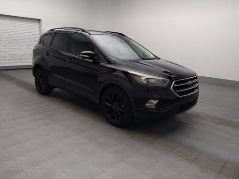 Used 2017 Ford Escape Titanium FWD image 11