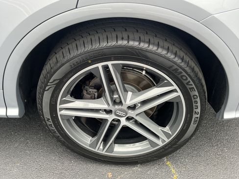 Used 2019 Audi SQ5 Premium Plus w/ Premium Plus Package AWD/4WD image 26