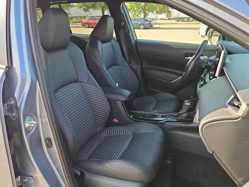 Used 2023 Toyota Corolla Cross AWD Hybrid image 18