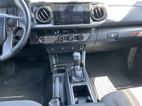 Used 2016 Toyota Tacoma TRD Sport w/ Towing Package RWD image 21