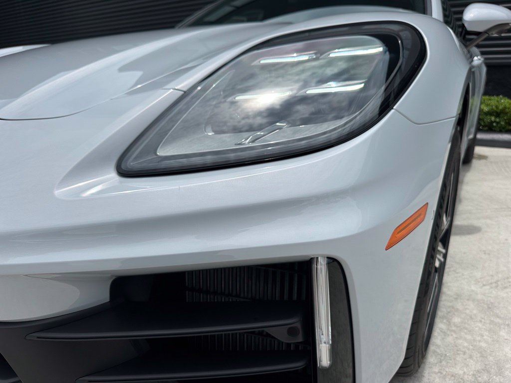 Used 2026 Porsche Panamera RWD image 9