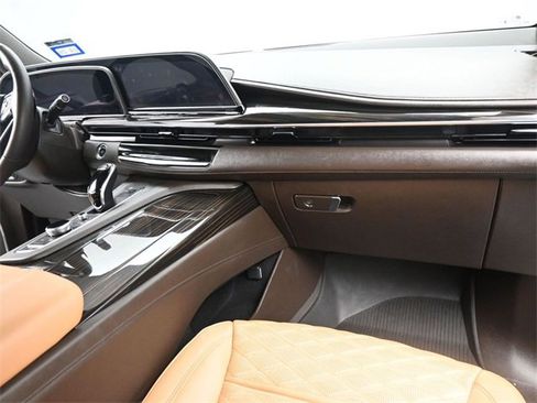 Used 2024 Cadillac Escalade Sport w/ LPO, ONYX Package image 2