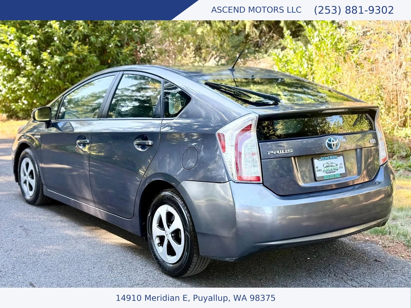 Used 2012 Toyota Prius Two FWD image 3