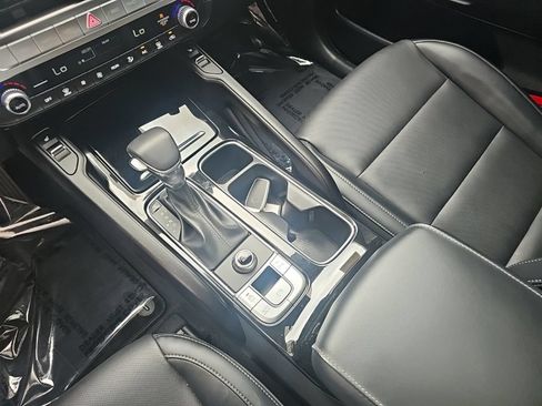 Used 2025 Kia Telluride S FWD image 20