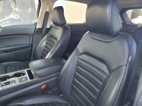 Certified 2023 Ford Edge SEL image 22