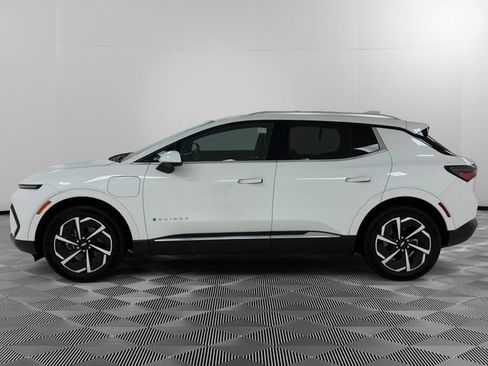 Certified 2025 Chevrolet Equinox EV LT w/ Convenience Package FWD image 2