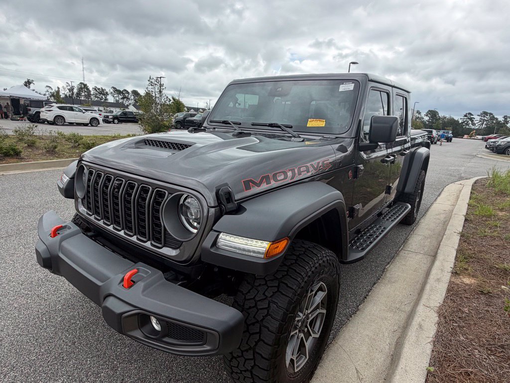 Certified 2025 Jeep Gladiator Mojave w/ Safety Group AWD/4WD image 59