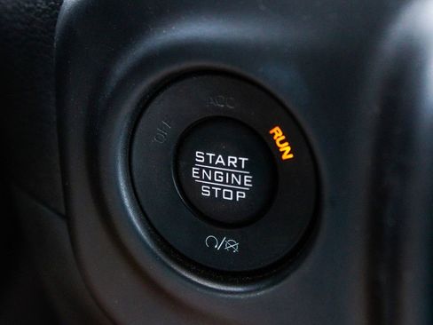 Used 2021 Jeep Wrangler Unlimited Sport AWD/4WD image 30