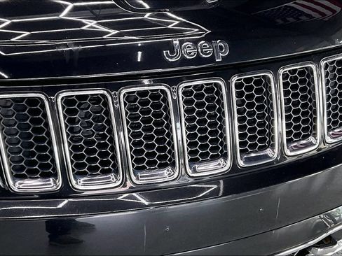 Used 2016 Jeep Grand Cherokee Overland AWD/4WD image 34