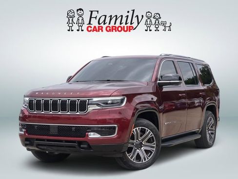 Used 2024 Jeep Wagoneer 4WD w/ Premium Group I image 1