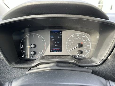 Used 2024 Toyota Corolla LE image 28