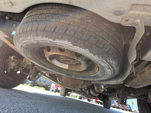 Used 2015 Ford Transit 150 130 Low Roof RWD image 11