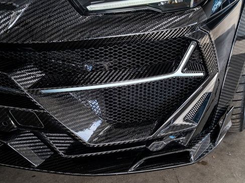 Used 2022 Lamborghini Urus image 15