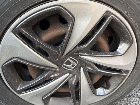 Used 2019 Honda Civic LX image 4