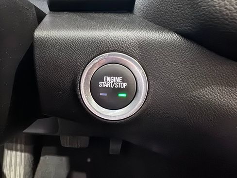 Certified 2023 GMC Terrain SLE w/ Driver Convenience Package AWD/4WD image 22