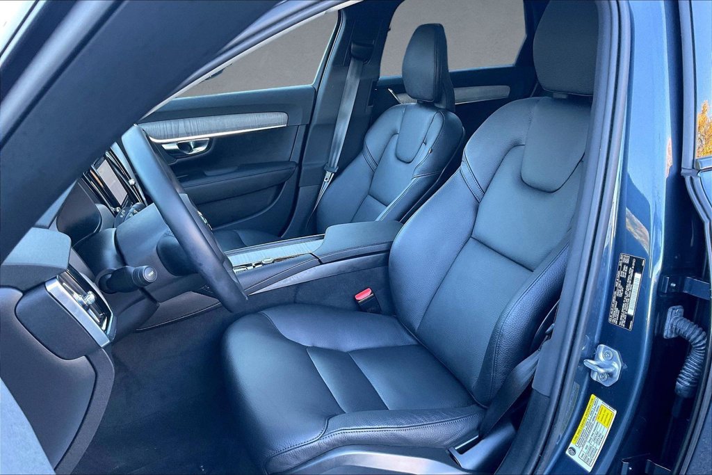 Used 2022 Volvo V90 B6 Cross Country w/ Advanced Package AWD/4WD image 22