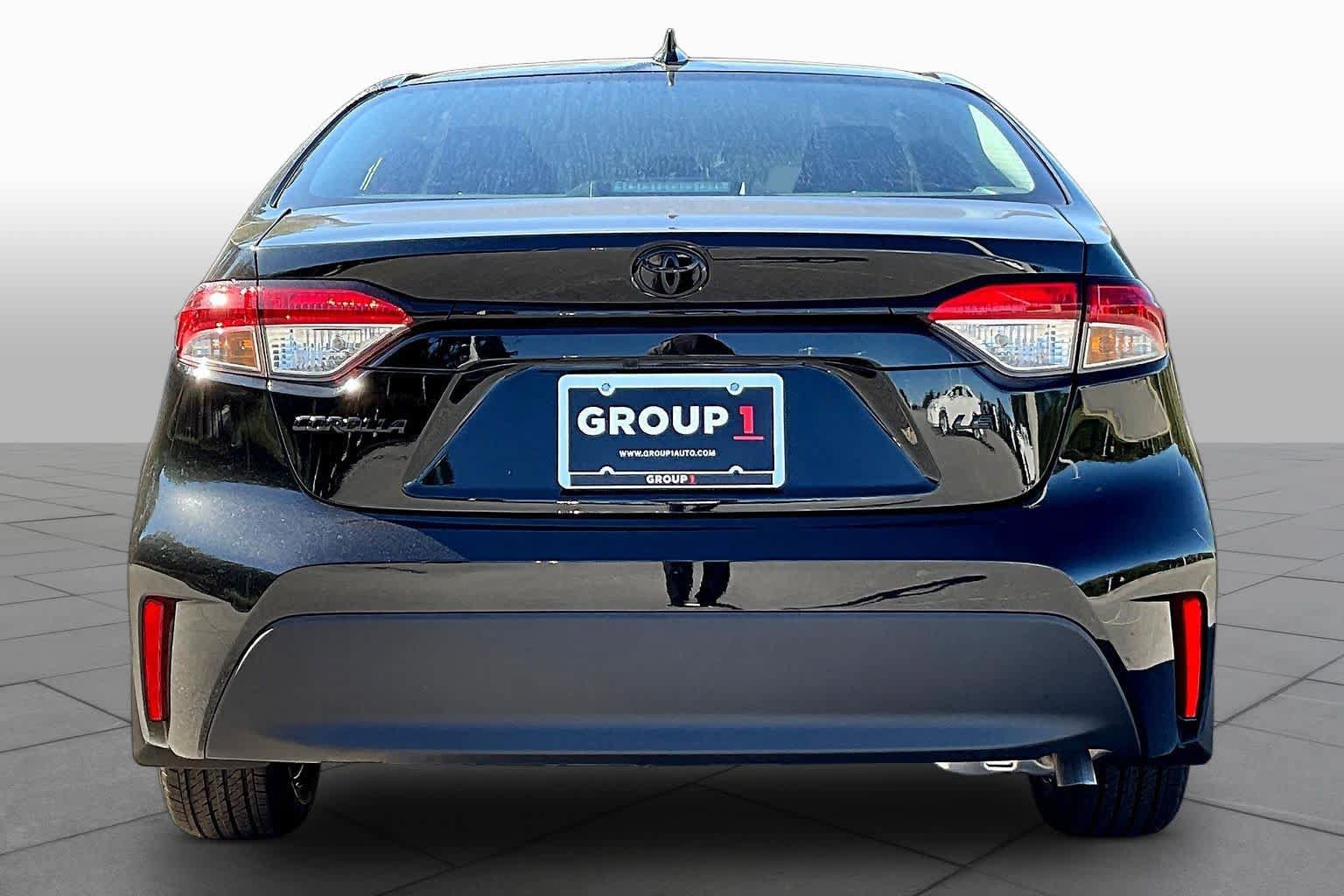 New 2027 Toyota Corolla LE FWD image 4